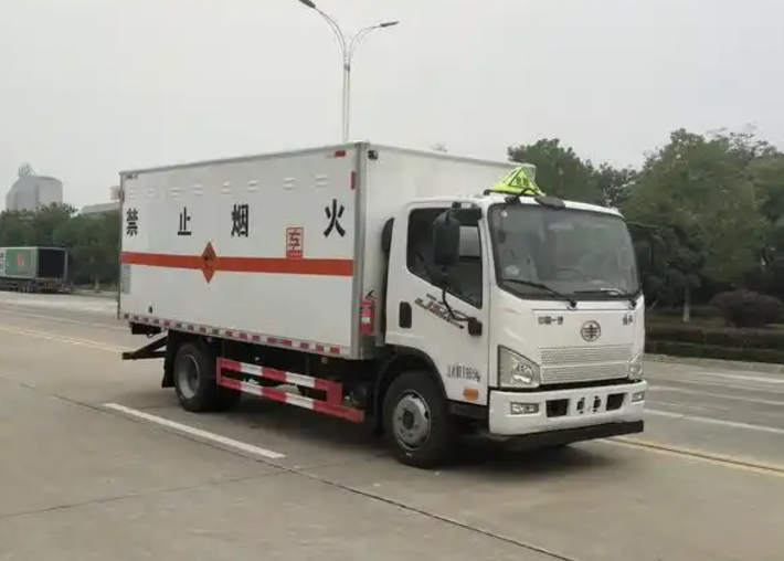 凤城爆破器材运输车可以上高速吗?