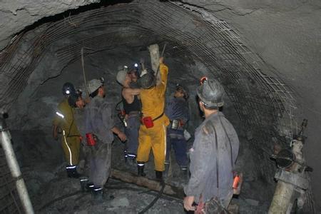 凤城工程爆破中的危险因素分析以及应对工程爆破危险的措施