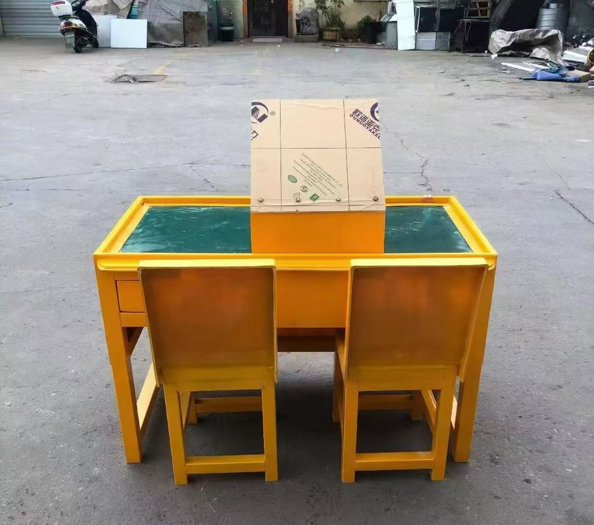 凤城防静电导通桌井下煤矿火工品发放桌：危险品流转的安全守护者